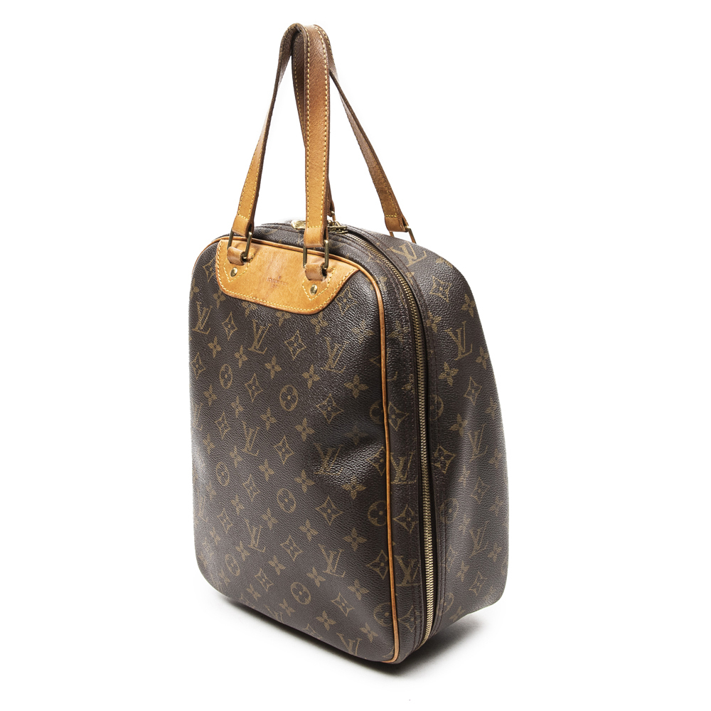 Louis Vuitton Excursion - Picture 3 of 14